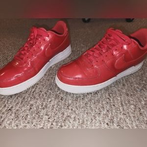 Size 10.5 Womens Nikes Pink